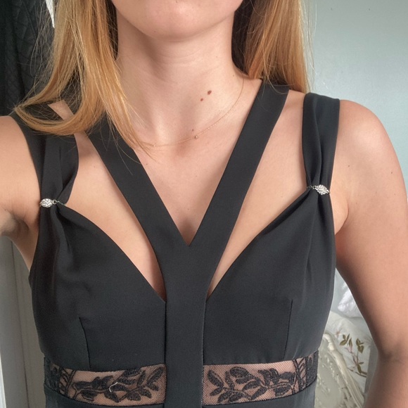 BCBG Gown - Picture 4 of 6